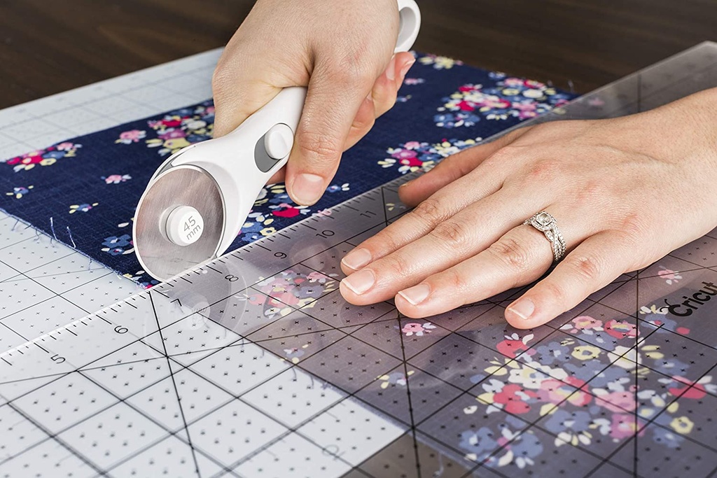 Cricut Rotary Cutter (45mm)